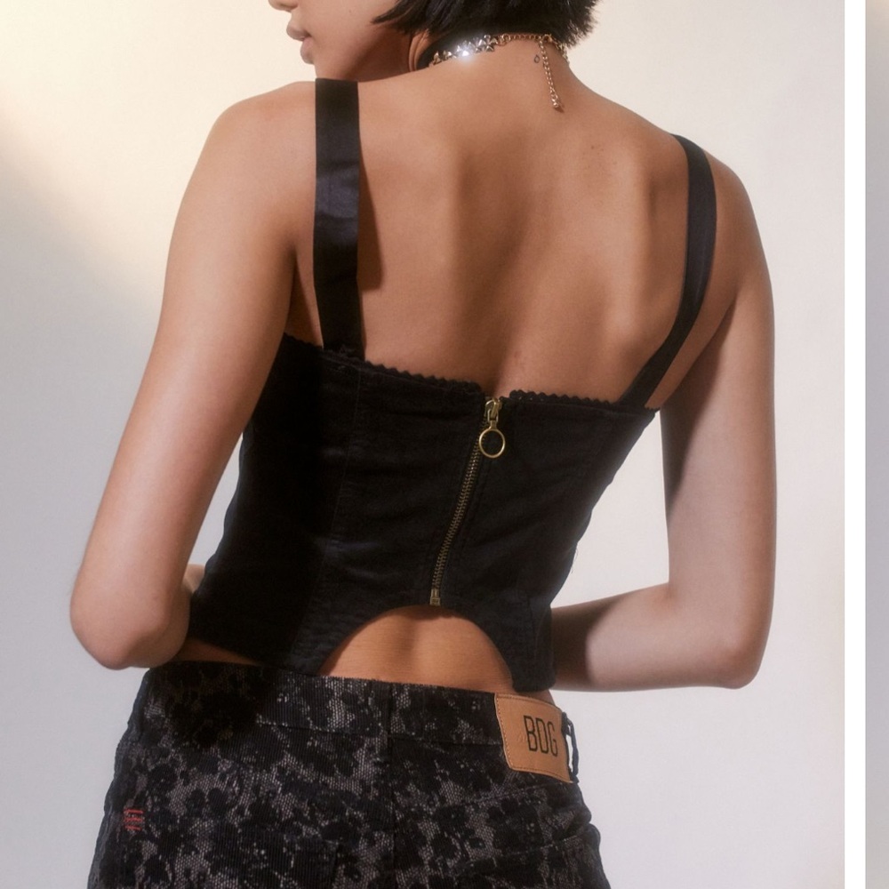 Nwt Trixie corset top M